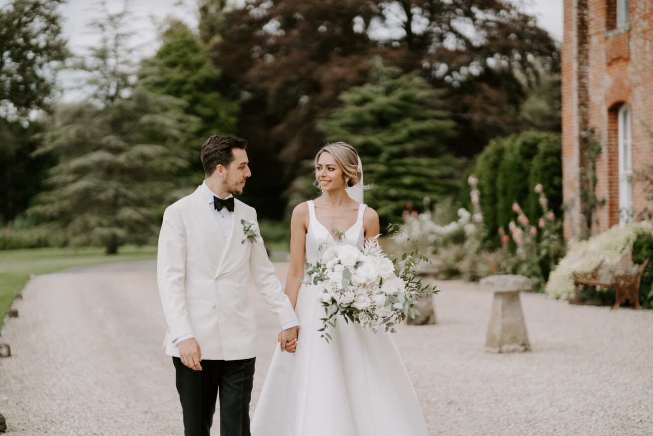 Couples portraits Avington Park